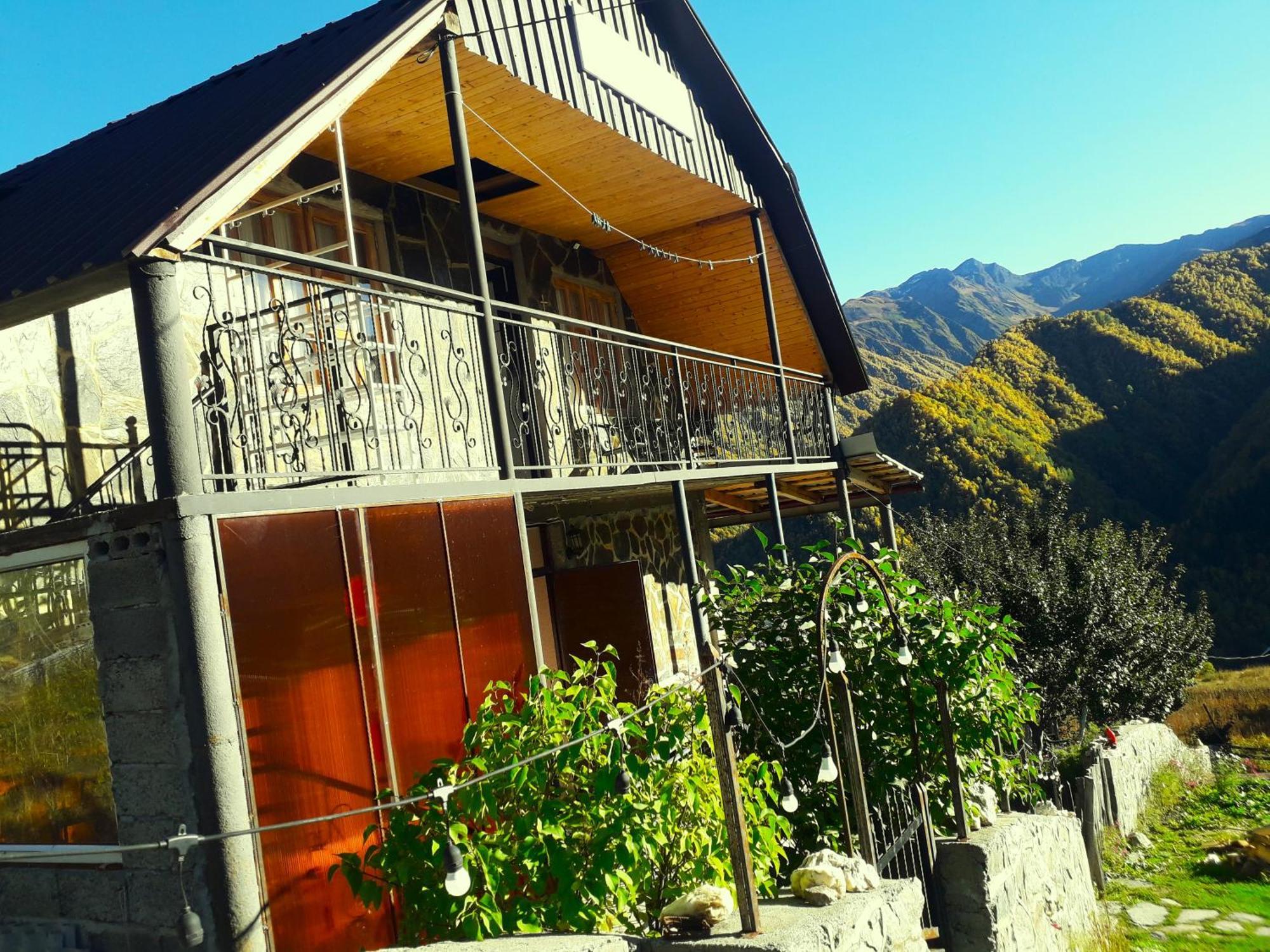 Betegi Guest House Mestia Exterior photo
